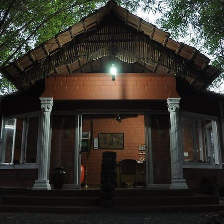 Sunbird Garden Resort Krishnagiri Room photo
