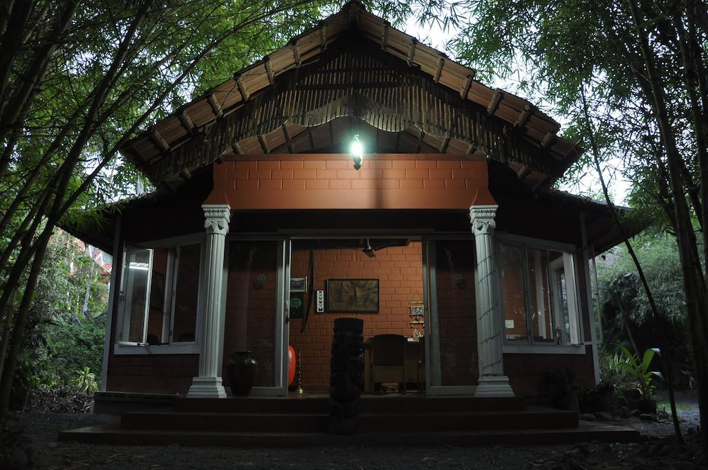 Sunbird Garden Resort Krishnagiri Room photo