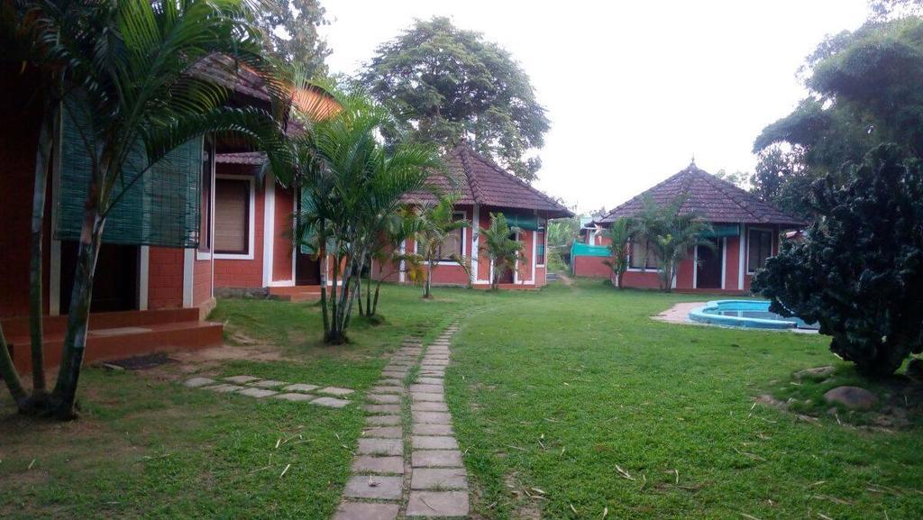 Sunbird Garden Resort Krishnagiri Exterior photo