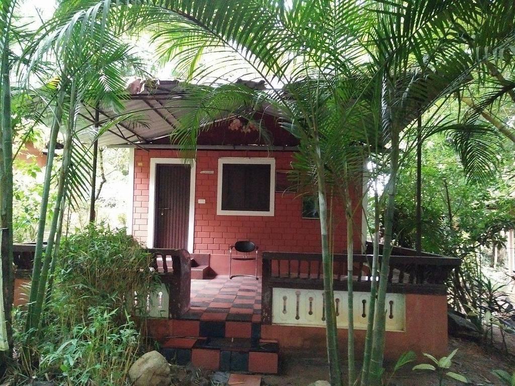 Sunbird Garden Resort Krishnagiri Exterior photo