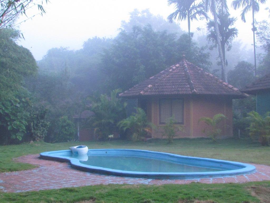Sunbird Garden Resort Krishnagiri Exterior photo